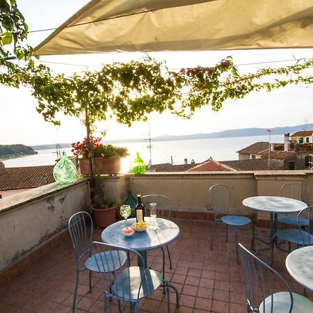 La Dimora Di Checchino Bed & Breakfast Anguillara Sabazia Exterior photo